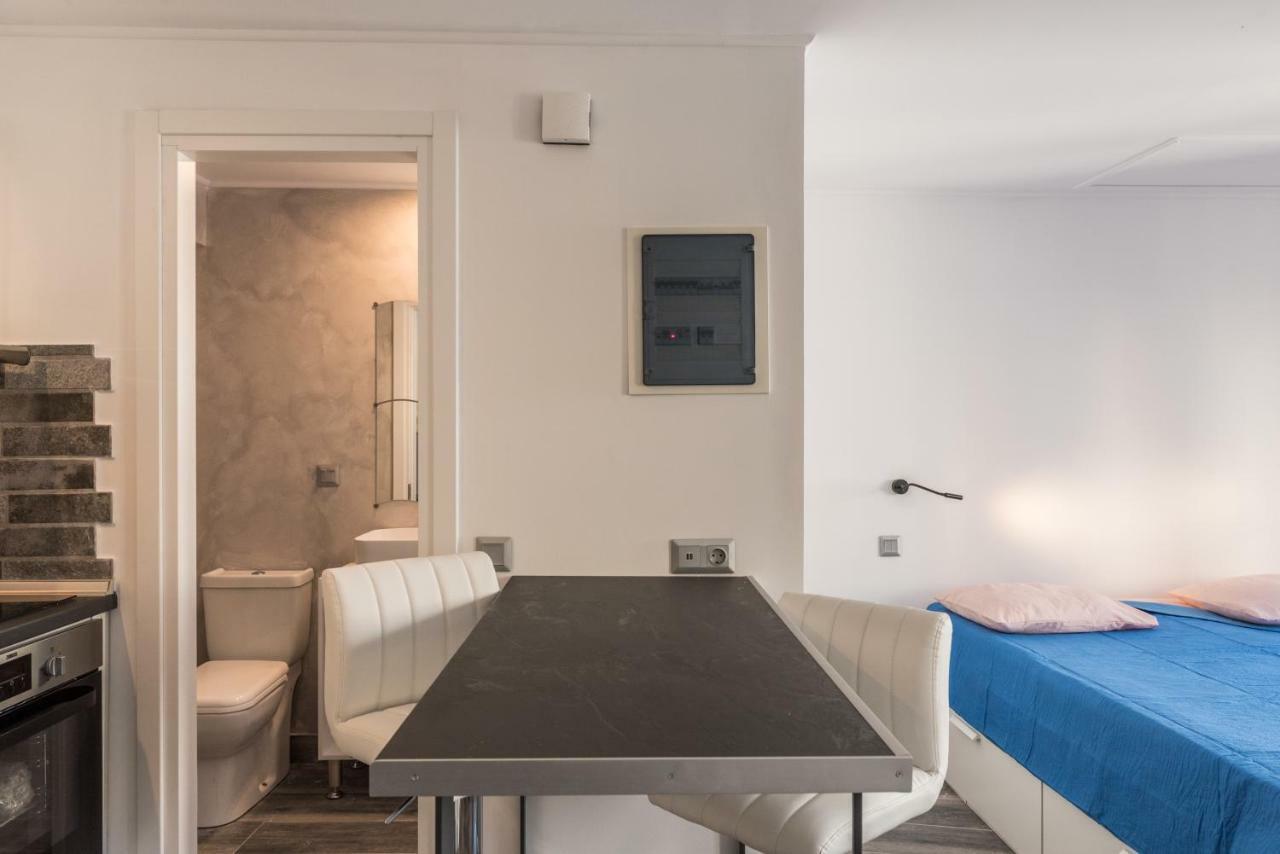 Corfu Downtown Suites Екстер'єр фото