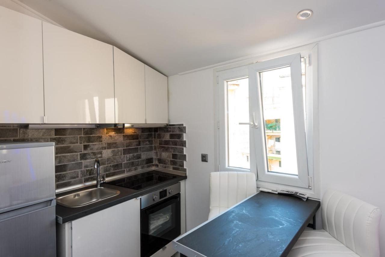 Corfu Downtown Suites Екстер'єр фото