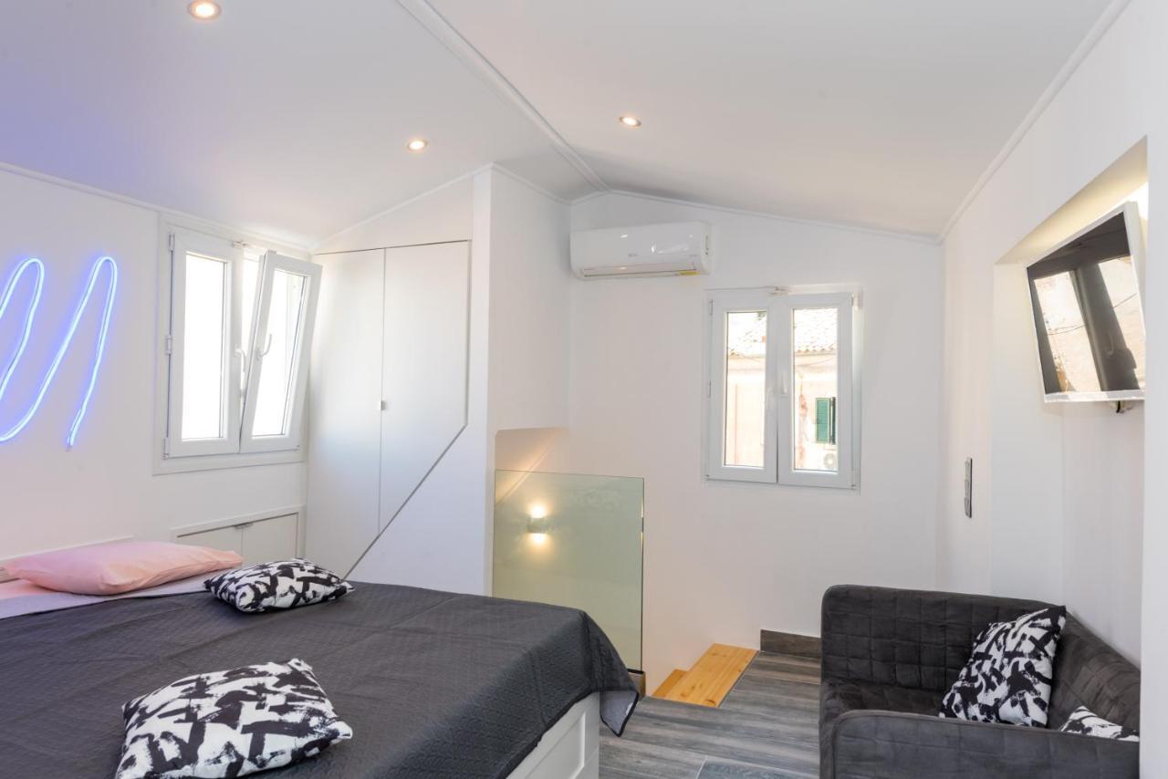 Corfu Downtown Suites Екстер'єр фото